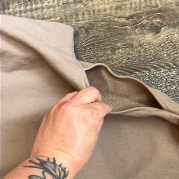 4 piece XS workout bundle! Buffbunny, carbon38, girlfriend collective and Varley - Picture 7 of 16